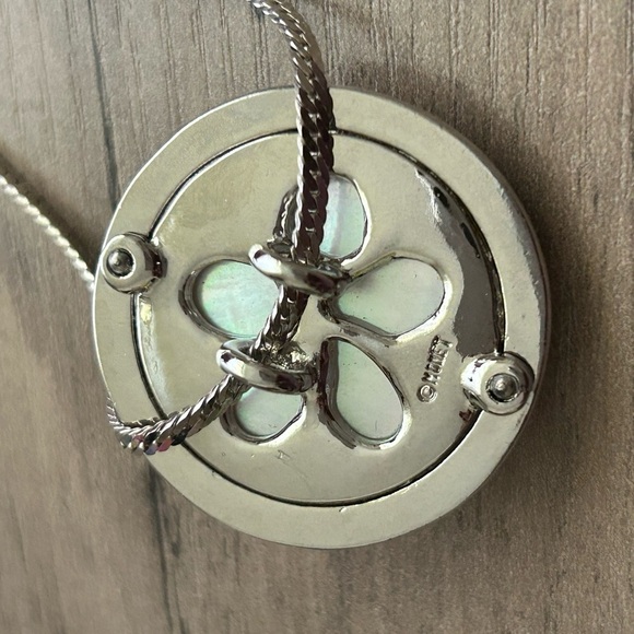 Vintage Monet Silver Mother of Pearl Crystal Link Chain Necklace - Picture 2 of 8